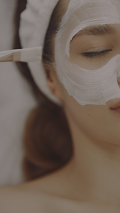Understanding the different types of chemical peels. How do I know which peel is for me!